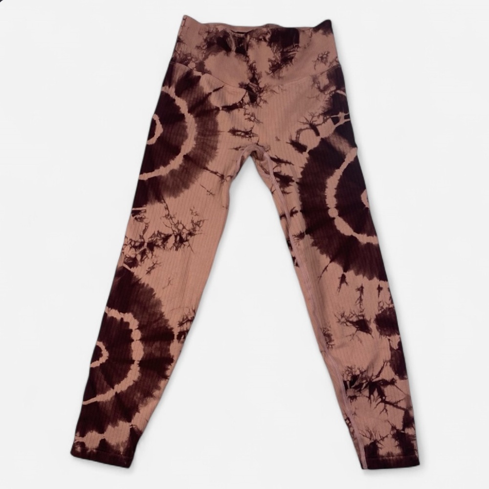 PINK Victoria’s Secret Active Women’s Tie Dye Leggings Pink and Red Size Small